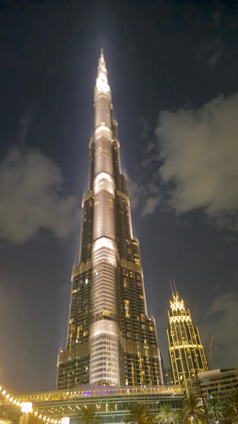Dubai, Dubai · Abu Dhabi